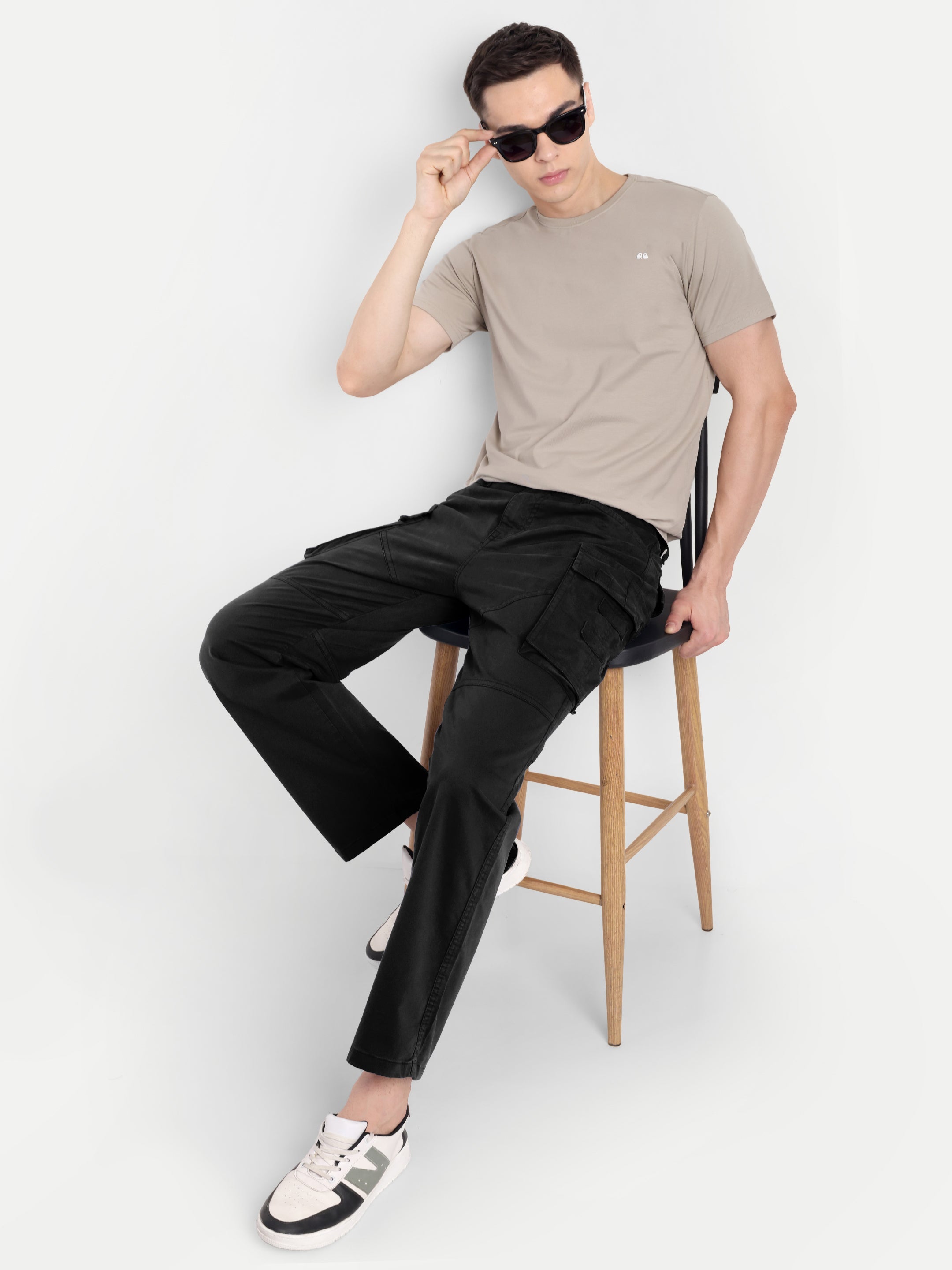 Black Men's  straight fit cargo